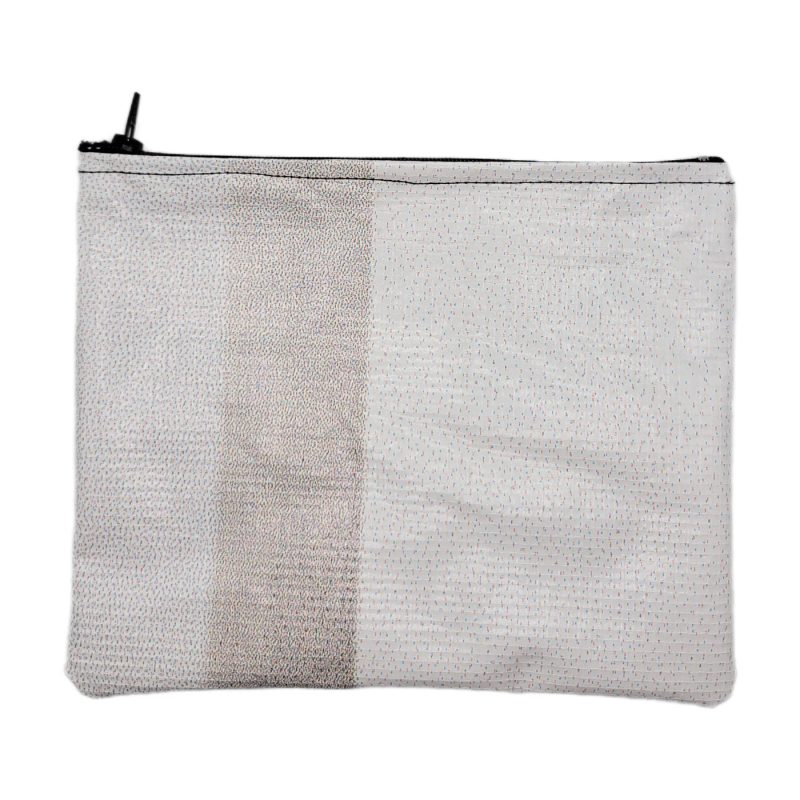 Essentials Pouch - M - Image 2