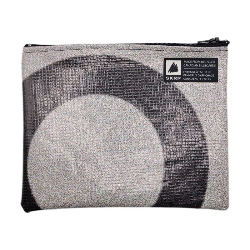 Essentials Pouch - M