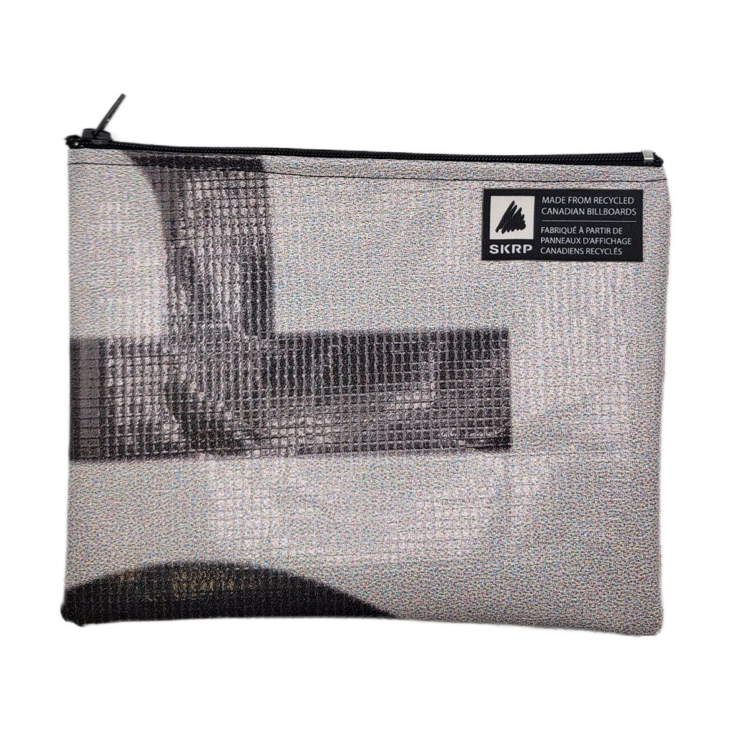 Essentials Pouch - M